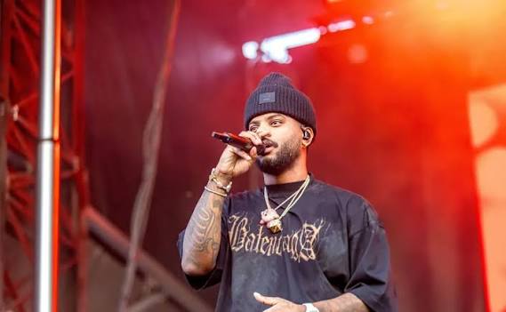 Bryson Tiller performing live on stage